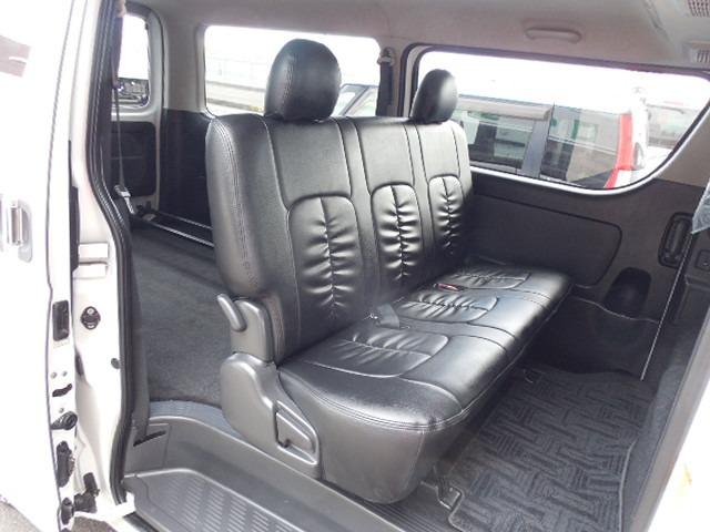 ハイエースバン ロングスーパーＧＬ　ディーゼルターボ４ＷＤ　モデリスタエアロ　リアクーラー　リアヒーター　社外１７ＡＷ　両側スライドドア　ＡＢＳ　ダブルＳＲＳ　ＨＩＤ　フォグ　ＳＤナビ　フルセグ　キーレス　ＥＴＣ（21枚目）