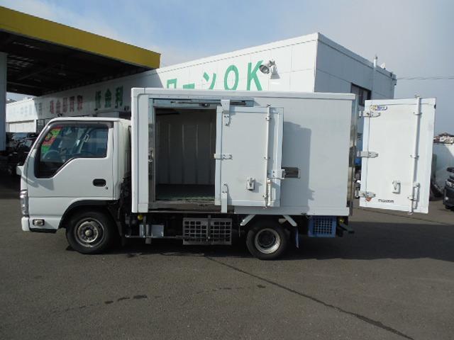 タイタントラック 　１．５ｔ冷凍冷蔵車　３０ＤＥ－ＴＢ　トープレ製冷凍機－３０℃設定　左サイドドア　スタンバイ付　左側電動格納ミラー　バックカメラ　キーレス　ＥＴＣ　フォグ　ＡＢＳ　ダブルＳＲＳ　アイドリングストップ（12枚目）