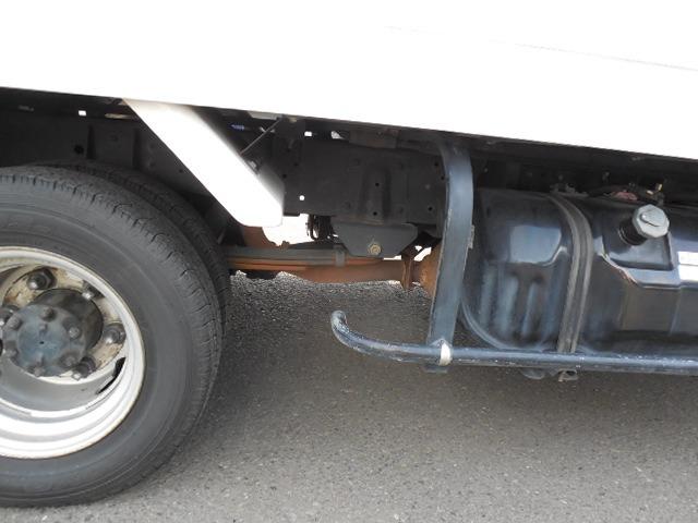 タイタントラック 　１．５ｔ冷凍冷蔵車　３０ＤＥ－ＴＢ　トープレ製冷凍機－３０℃設定　左サイドドア　スタンバイ付　左側電動格納ミラー　バックカメラ　キーレス　ＥＴＣ　フォグ　ＡＢＳ　ダブルＳＲＳ　アイドリングストップ（18枚目）