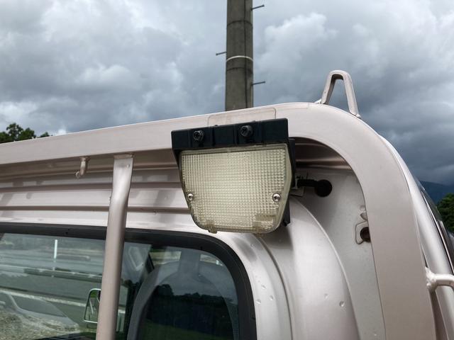 スタンダード　４ＷＤ　軽トラック　ＡＴ　エアコン　パワーステアリング　運転席エアバッグ　記録簿　ＣＤ　ミュージックプレイヤー接続可(14枚目)
