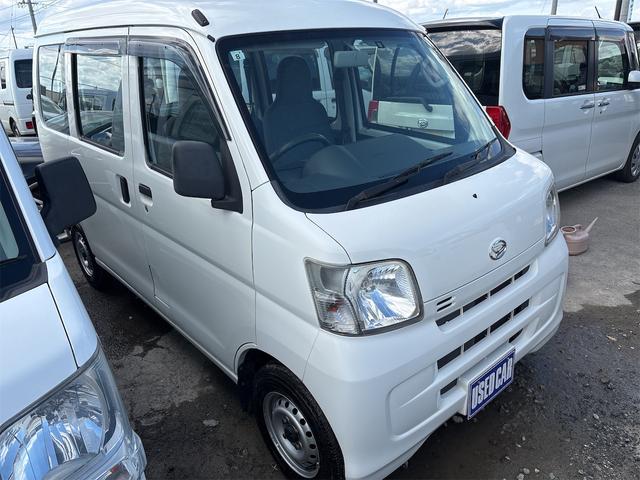 ハイゼットカーゴ スペシャル 《4WD》《車検令和8年8月》集中ドアロック/エアバッグ/タイミングチェーンエンジン/(4枚目)