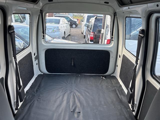 ハイゼットカーゴ スペシャル 《4WD》《車検令和8年8月》集中ドアロック/エアバッグ/タイミングチェーンエンジン/(14枚目)