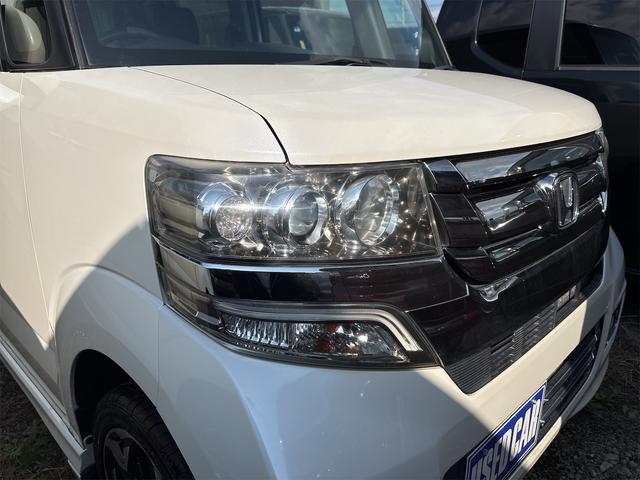 ライトは使用してますと徐々に曇ってしまいます。当店はヘッドライトを磨いてからご納車致します！ご安心ください。