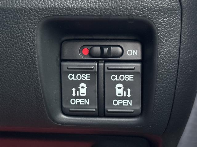 シートヒーター／パワーアウトレット