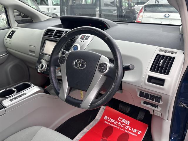 プリウスアルファ Ｓ　《車検２年》ＳＤナビＴＶフルセグ／Ｂｌｕｅｔｏｏｔｈ／バックカメラ／革巻きステアリング／７人乗り／１６インチＡＷ／プッシュスタート／スマートキー／オートエアコン／ＥＴＣ／（13枚目）