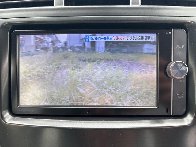 プリウスアルファ Ｓ　《車検２年》ＳＤナビＴＶフルセグ／Ｂｌｕｅｔｏｏｔｈ／バックカメラ／革巻きステアリング／７人乗り／１６インチＡＷ／プッシュスタート／スマートキー／オートエアコン／ＥＴＣ／（19枚目）
