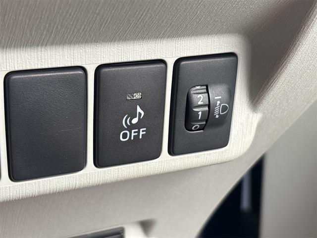 プリウスアルファ Ｓ　《車検２年》ＳＤナビＴＶフルセグ／Ｂｌｕｅｔｏｏｔｈ／バックカメラ／革巻きステアリング／７人乗り／１６インチＡＷ／プッシュスタート／スマートキー／オートエアコン／ＥＴＣ／（32枚目）