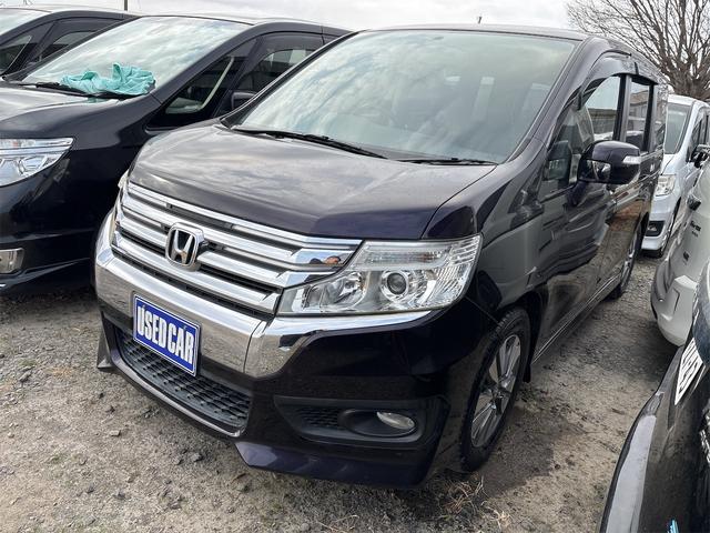 ステップワゴンスパーダ Ｓ　《後期モデル》《車検２年》フルセグバックカメラ／革巻きステアリング／パドルシフト／フルフラットシート／ＨＩＤオートライトフォグ／革巻きステアリング／（5枚目）