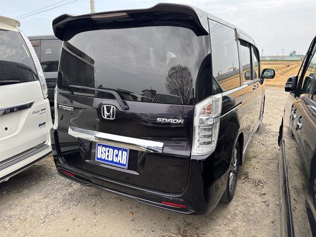 ステップワゴンスパーダ Ｓ　《後期モデル》《車検２年》フルセグバックカメラ／革巻きステアリング／パドルシフト／フルフラットシート／ＨＩＤオートライトフォグ／革巻きステアリング／（6枚目）