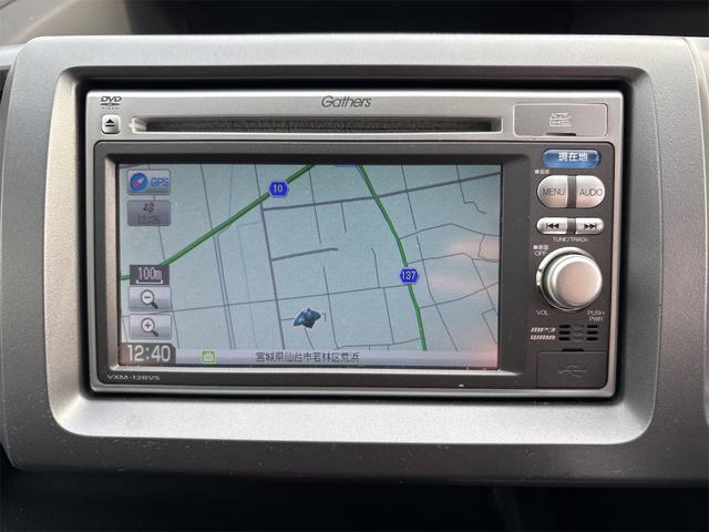 ステップワゴンスパーダ Ｓ　《後期モデル》《車検２年》フルセグバックカメラ／革巻きステアリング／パドルシフト／フルフラットシート／ＨＩＤオートライトフォグ／革巻きステアリング／（18枚目）