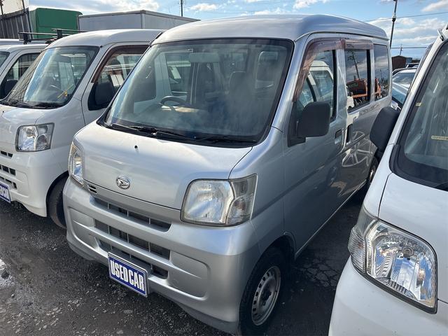 ハイゼットカーゴ ＤＸ　《走行８７５００キロ》《車検２年》《４ＷＤ》ＳＤナビＴＶＢｌｕｅｔｏｏｔｈ／オーバーヘッドシェルフ／キーレス／プライバシーガラス／パワーウィンドウ／（5枚目）