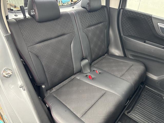 シミなんて有りません。特殊な洗剤と技術で取り除いて有ります！