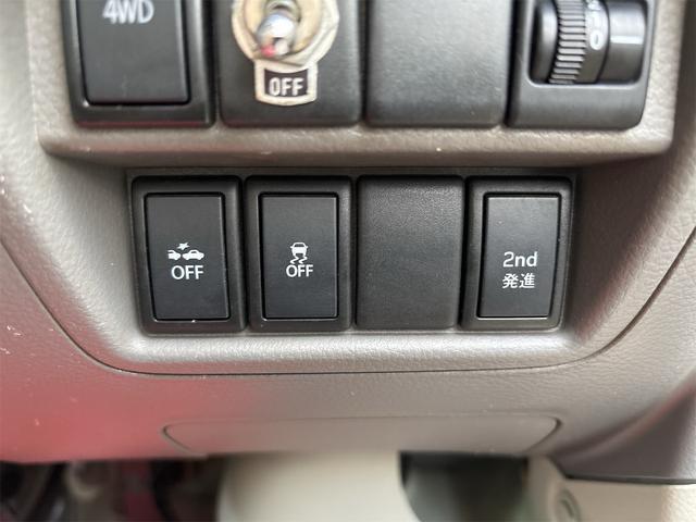エブリイ ＰＡ　《車検２年》《４ＷＤ》《パワーウィンドウ》《モケットシート》《プライバシーガラス》《キーレス》警部衝突緩和ヘッドレス／衝突軽減ブレーキシステム／バックカメラ／（25枚目）