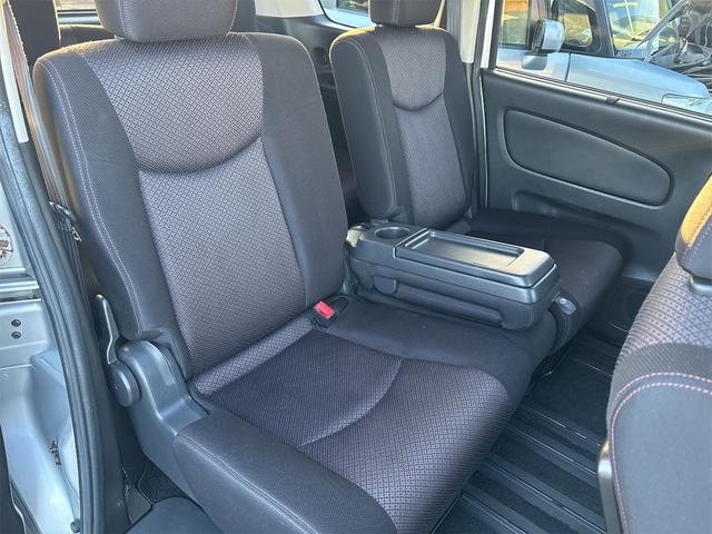 セレナ ハイウェイスター　純正フルエアロ１５インチＡＷ／ＳＤナビＴＶフルセグＢｌｕｅｔｏｏｔｈ／フリップダウンモニター／革巻きステアリング／クルーズコントロール／シートヒーター／ＥＴＣ／（15枚目）