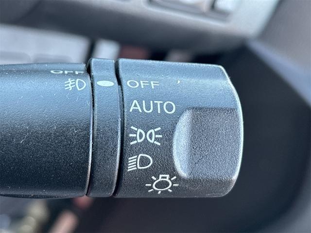 セレナ ハイウェイスター　純正フルエアロ１５インチＡＷ／ＳＤナビＴＶフルセグＢｌｕｅｔｏｏｔｈ／フリップダウンモニター／革巻きステアリング／クルーズコントロール／シートヒーター／ＥＴＣ／（24枚目）