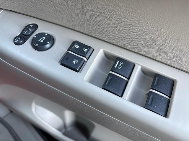 N-BOX G・Lパッケージ 《車検2年》SDナビTVBluetooth/ステアリングコントロール/プッシュスタート/スマートキー/14インチAW/アームレスト/パワースライドドア/(29枚目)