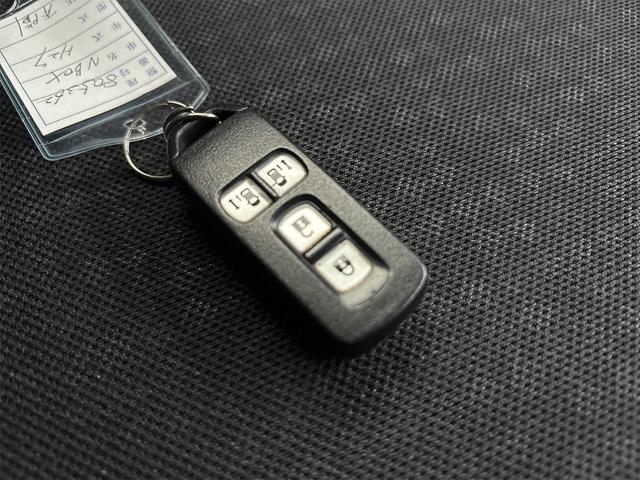 N-BOXカスタム G・Lパッケージ 《後期モデル》《走行89200キロ》SDナビTVBluetooth/バックカメラ/衝突軽減ブレーキシステム/両側パワースライドドア/プッシュスタート/スマートキー/純正フルエアロ14インチAW/(28枚目)
