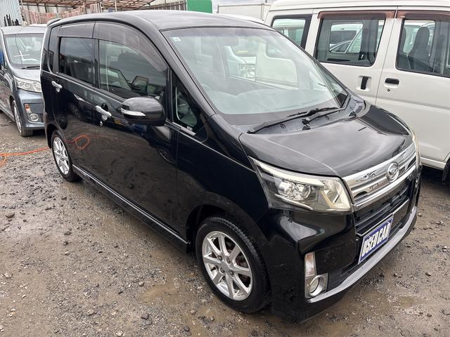 ムーヴ カスタム　Ｘ　ＳＡ　《後期モデル》《車検２年》純正フルエアロ１４インチＡＷ／ＳＤナビＴＶ／ＬＥＤオートライトフォグ／スマートキー／アームレスト／プッシュスタート／ＥＴＣ／（4枚目）