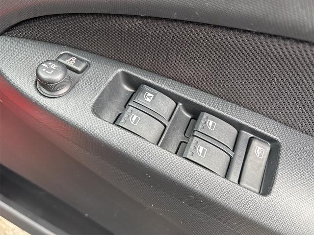 ムーヴ カスタム　Ｘ　ＳＡ　《後期モデル》《車検２年》純正フルエアロ１４インチＡＷ／ＳＤナビＴＶ／ＬＥＤオートライトフォグ／スマートキー／アームレスト／プッシュスタート／ＥＴＣ／（28枚目）