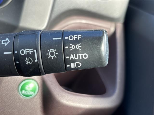 便利なオートライトついてます！