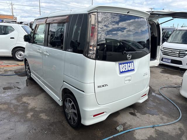ルークス ハイウェイスター　《走行８０５００キロ》《車検２年》ＳＤナビＴＶフルセグ／Ｂｌｕｅｔｏｏｔｈ接続／プッシュスタート／スマートキー／スペアキー／パワースライドア／純正フルエアロ１４インチＡＷ／ＨＩＤオートライトフォグ／（6枚目）