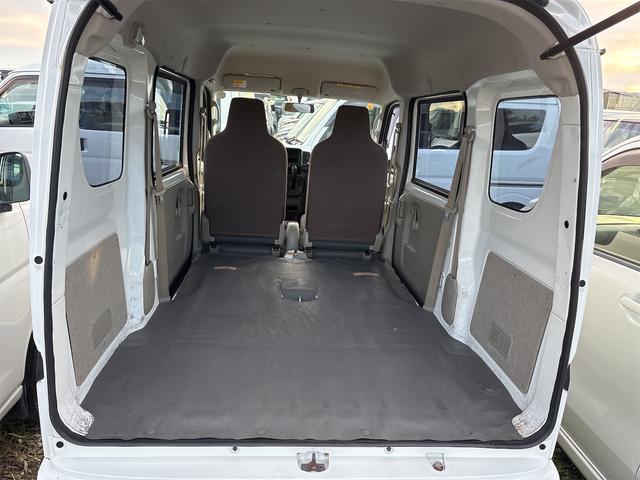 エブリイ PA 《4WD》《車検2年》《2ND発進機能付き》集中ドアロック/エアバッグ/ラジオ/(14枚目)