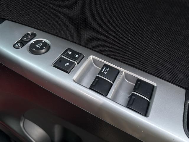 N-BOXカスタム G ターボSSブラックスタイルパッケージ 《ターボ》《後期最終モデル》《衝突軽減ブレーキ》SDナビTVBluetoothバックカメラ/スマートキー/革巻きステアリング/パドルシフト/クルーズコントロール/シートヒーター/ハーフレザーシート/(38枚目)