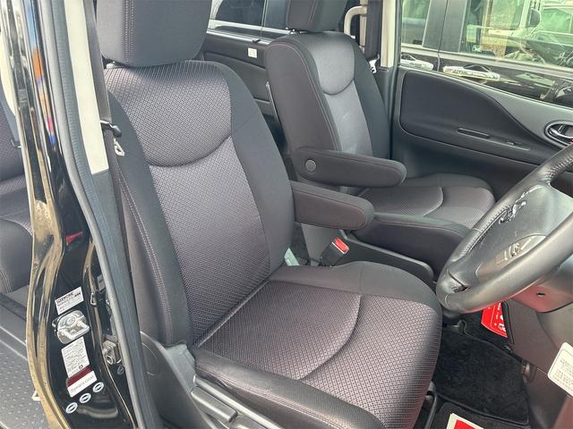 シミなんて有りません。特殊な洗剤と技術で取り除いて有ります！