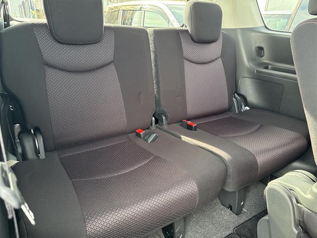 シミなんて有りません。特殊な洗剤と技術で取り除いて有ります！