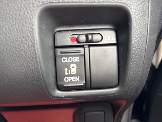 N-BOXカスタム G・Lパッケージ 《4WD》《車検2年》《走行95200キロ》プッシュスタート/スマートキースペアキー//SDナビTVフルセグBluetooth/HIDオートライトフォグ/パワースライドドア/ETC/純正フルエアロ(28枚目)