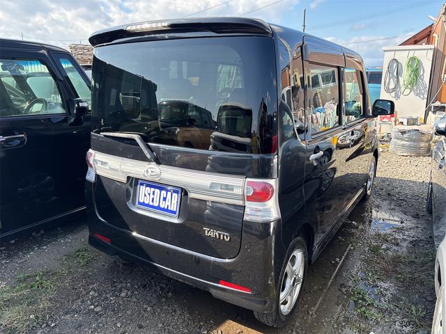 タント カスタムX 《車検令和9年3月》パワースライドア/スマートキー/純正フルエアロ14インチAW/HIDオートライトフォグ/アームレスト/(6枚目)