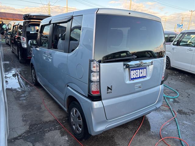 N-BOX G・Lパッケージ 《走行65000キロ》《車検2年》パワースライドア/ステアリングコントロール/プッシュスタート/スマートキー/スペアキー有/CDオーディオ/オートエアコン/(7枚目)