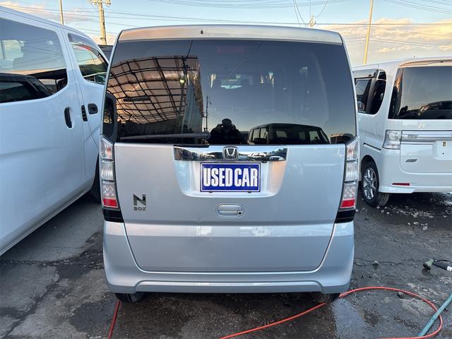 N-BOX G・Lパッケージ 《走行65000キロ》《車検2年》パワースライドア/ステアリングコントロール/プッシュスタート/スマートキー/スペアキー有/CDオーディオ/オートエアコン/(8枚目)