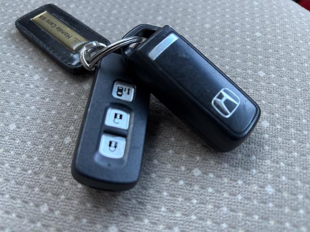 N-BOX G・Lパッケージ 《走行65000キロ》《車検2年》パワースライドア/ステアリングコントロール/プッシュスタート/スマートキー/スペアキー有/CDオーディオ/オートエアコン/(23枚目)