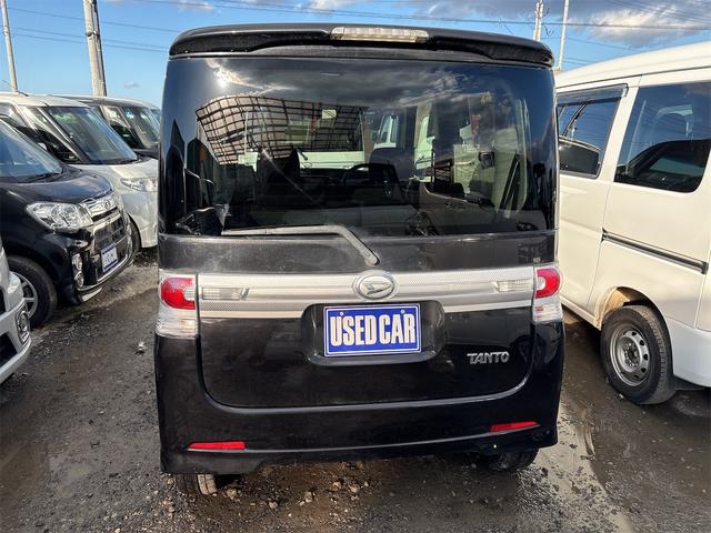 タント カスタムRS 《4WDターボ》《車検2年》《後期モデル》純正フルエアロ14インチAW/SDナビTV/MOMO革巻きステアリング/パワースライドア/スマートキー/HIDオートライトフォグ/(8枚目)