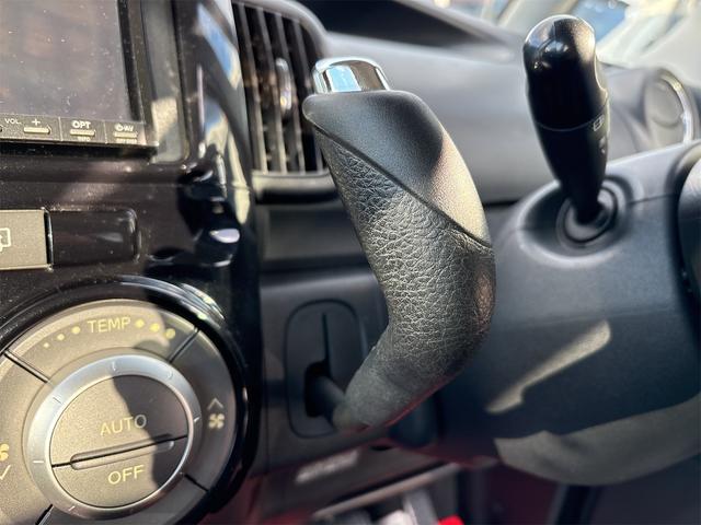 タント カスタムRS 《4WDターボ》《車検2年》《後期モデル》純正フルエアロ14インチAW/SDナビTV/MOMO革巻きステアリング/パワースライドア/スマートキー/HIDオートライトフォグ/(21枚目)