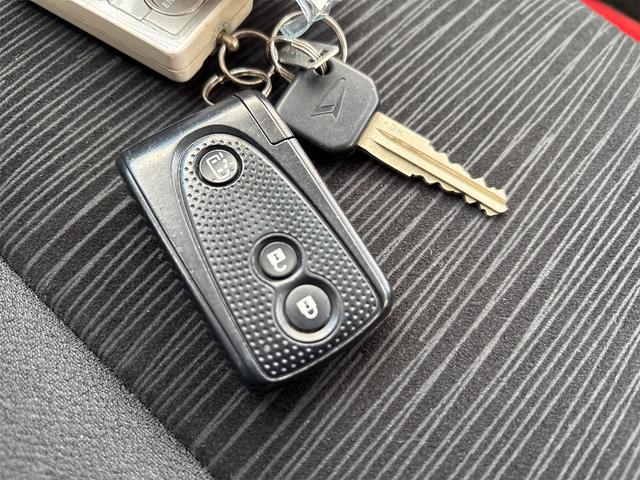 タント カスタムRS 《4WDターボ》《車検2年》《後期モデル》純正フルエアロ14インチAW/SDナビTV/MOMO革巻きステアリング/パワースライドア/スマートキー/HIDオートライトフォグ/(23枚目)