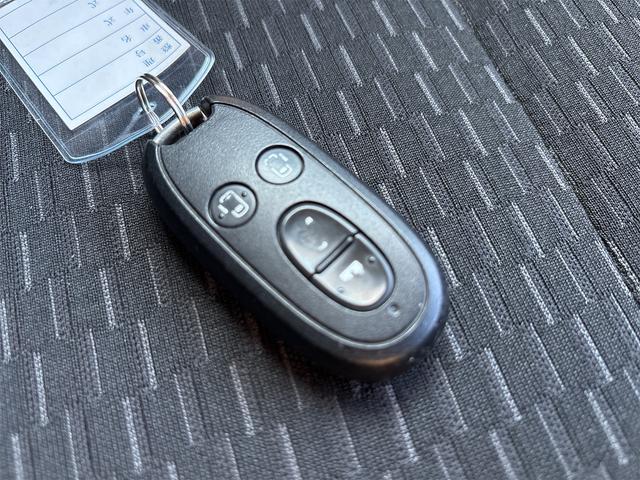 スペーシアカスタム TS 《ターボ》両側パワースライドドア/純正フルエアロ15インチ/SDナビTVフルセグBluetoothバックカメラ/革巻きステアリング/プッシュスタート/スマートキー/ETC/HIDオートライトフォグ/(26枚目)