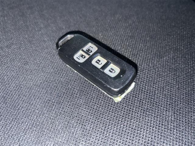 Ｎ－ＢＯＸカスタム Ｇ　ＳＳブラックスタイルパッケージ　《４ＷＤ》《車検２年》《後期モデル》ＳＤナビＴＶフルセグＢｌｕｅｔｏｏｔｈバックカメラ／シートヒーター／ＥＴＣ／ＨＩＤオートライトフォグ／両側パワースライドア／（27枚目）