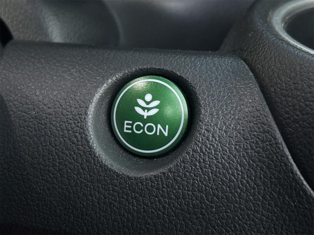 Ｎ－ＢＯＸカスタム Ｇ　ＳＳブラックスタイルパッケージ　《４ＷＤ》《車検２年》《後期モデル》ＳＤナビＴＶフルセグＢｌｕｅｔｏｏｔｈバックカメラ／シートヒーター／ＥＴＣ／ＨＩＤオートライトフォグ／両側パワースライドア／（28枚目）