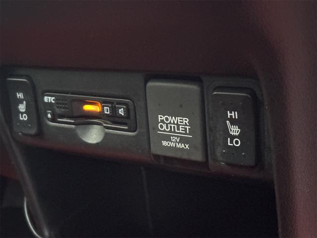 Ｎ－ＢＯＸカスタム Ｇ　ＳＳブラックスタイルパッケージ　《４ＷＤ》《車検２年》《後期モデル》ＳＤナビＴＶフルセグＢｌｕｅｔｏｏｔｈバックカメラ／シートヒーター／ＥＴＣ／ＨＩＤオートライトフォグ／両側パワースライドア／（30枚目）