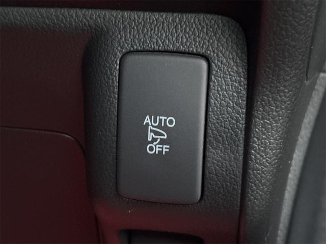 Ｎ－ＢＯＸカスタム Ｇ　ＳＳブラックスタイルパッケージ　《４ＷＤ》《車検２年》《後期モデル》ＳＤナビＴＶフルセグＢｌｕｅｔｏｏｔｈバックカメラ／シートヒーター／ＥＴＣ／ＨＩＤオートライトフォグ／両側パワースライドア／（34枚目）