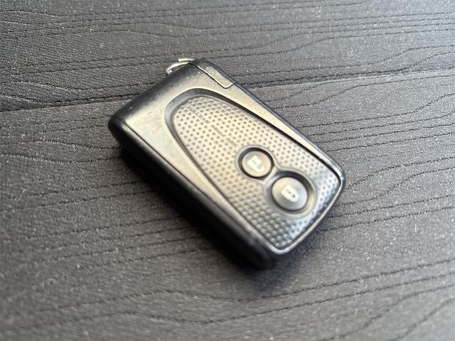 タントエグゼ カスタムG 《走行79700キロ》《後期モデル》《車検2年》SDナビTV/ETC/フルフラットシート/キーレスエントリー/関東仕入/HIDオートライトフォグ/スマートキー/オートエアコン/アームレスト/ETC/(23枚目)