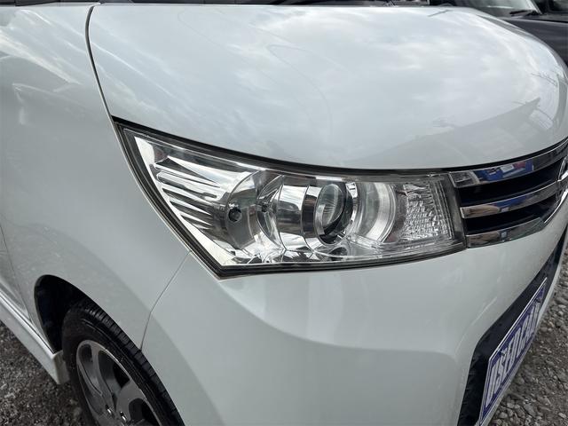 ルークス ハイウェイスターターボ　《走行３８５００キロ》《４ＷＤターボ》《車検２年》フルセグ／Ｂｌｕｅｔｏｏｔｈ／バックカメラ／革巻きステアリング／シートヒーター／両側パワースライドア／プッシュスタートスマートキー／ＨＩＤオートライト（3枚目）