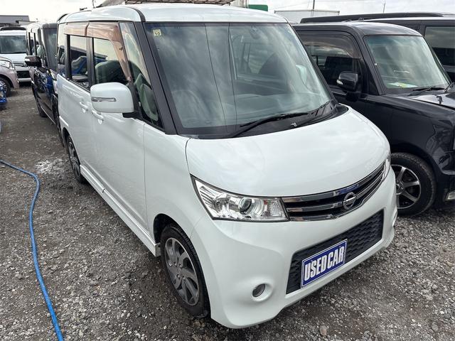 ルークス ハイウェイスターターボ　《走行３８５００キロ》《４ＷＤターボ》《車検２年》フルセグ／Ｂｌｕｅｔｏｏｔｈ／バックカメラ／革巻きステアリング／シートヒーター／両側パワースライドア／プッシュスタートスマートキー／ＨＩＤオートライト（4枚目）