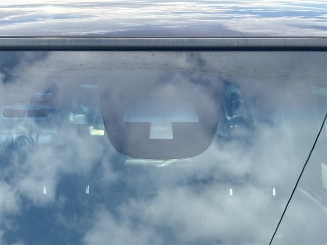 N-BOX G SSパッケージ 《4WD》SDナビTVフルセグBluetoothバックカメラ/衝突軽減ブレーキシステム/両側パワースライドア/シートヒーター/プッシュスタート/スマートキースペアキー有/HIDオートライト/ETC/(10枚目)