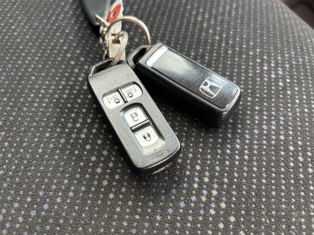 N-BOX G SSパッケージ 《4WD》SDナビTVフルセグBluetoothバックカメラ/衝突軽減ブレーキシステム/両側パワースライドア/シートヒーター/プッシュスタート/スマートキースペアキー有/HIDオートライト/ETC/(27枚目)