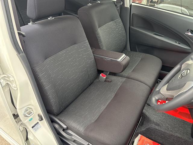 ムーヴ カスタム X SA 《4WD》《後期モデル》純正フルエアロ14インチAW/SDナビTVフルセグBluetooth/プッシュスタート/スマートキー/衝突軽減ブレーキシステム/LEDオートライトフォグ/アームレスト/(14枚目)