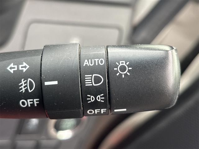 ムーヴ カスタム X SA 《4WD》《後期モデル》純正フルエアロ14インチAW/SDナビTVフルセグBluetooth/プッシュスタート/スマートキー/衝突軽減ブレーキシステム/LEDオートライトフォグ/アームレスト/(22枚目)