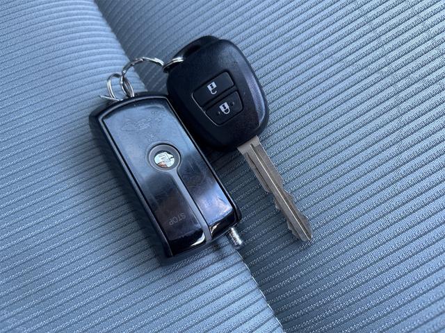 アクア Ｓ　《走行４０６００キロ》《車検２年》基本装備フル装備／ＳＤナビＴＶＢｌｕｅｔｏｏｔｈバックカメラ／キーレス／電動格納ミラー／プライバシーガラス／（25枚目）